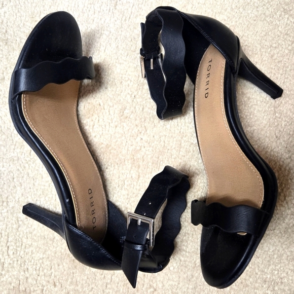 torrid Shoes - Torrid Black Faux Leather Strappy Heels Size 7.5 Wide